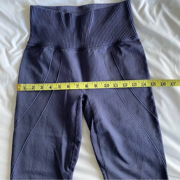 Seamless Quarter Zip Rib-Panelled Top and Pants Set - Picture 13 of 15